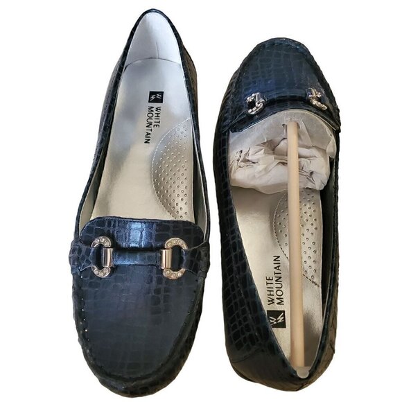 White Mountain Navy Blue Loafers, Woman's Navy Loafers - Picture 2 of 4